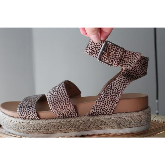 Universal Thread Animal Print Platform Chunky Strappy Woven Sandals - Picture 3 of 8